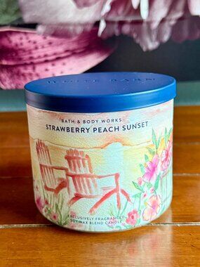 NEW STRAWBERRY PEACH SUNSET 3-Wick Candle Bath & Body Works